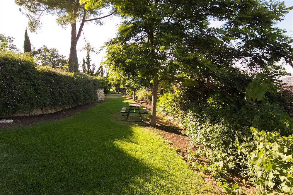 Shoresh Green Hills Family Suites Hotel Dış mekan fotoğraf