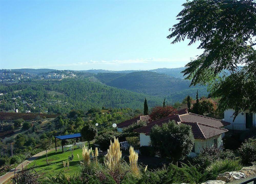 Shoresh Green Hills Family Suites Hotel Dış mekan fotoğraf