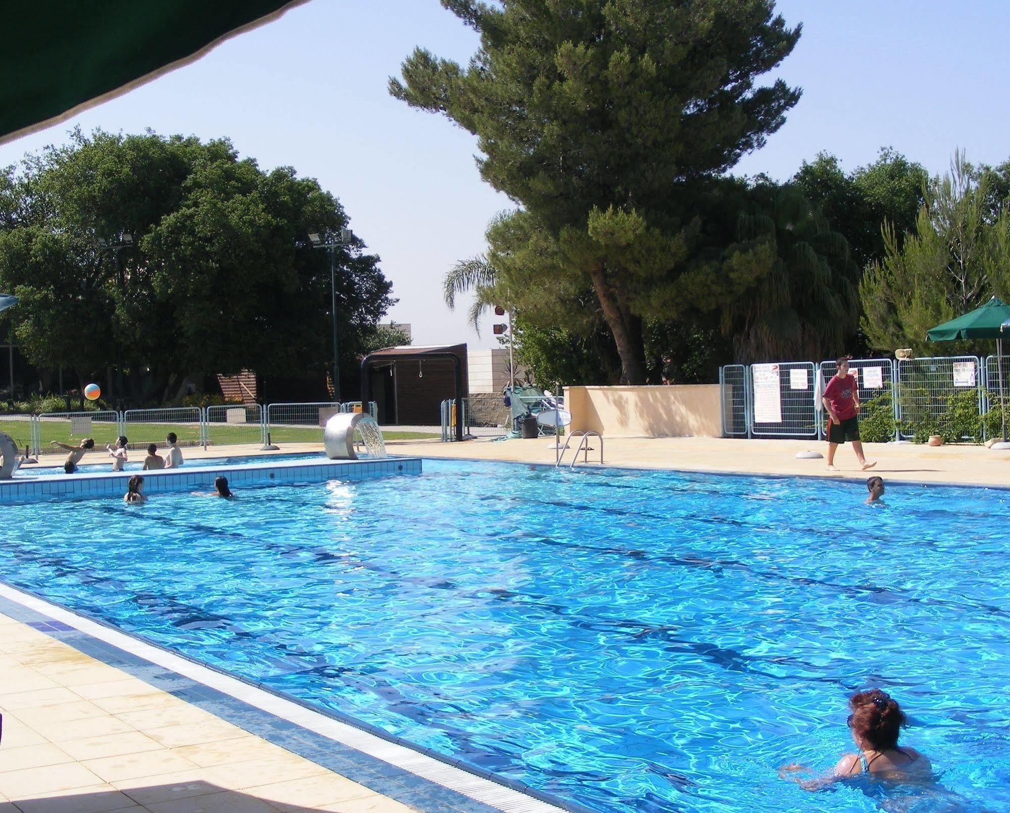 Shoresh Green Hills Family Suites Hotel Dış mekan fotoğraf